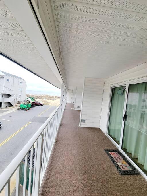 Beachfront Condo In Paradise Ошен Сити Экстерьер фото